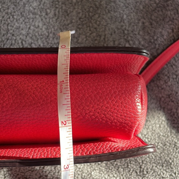 Street Level Crossbody Handbag - Picture 13 of 14